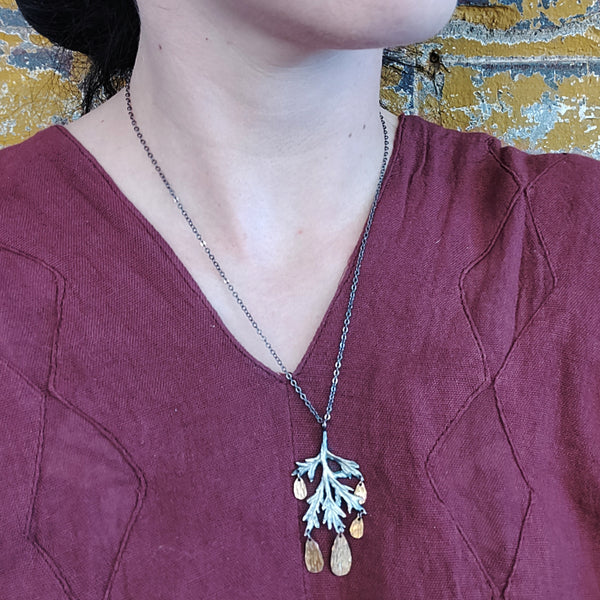 Mugwort and Golden Drops Necklace